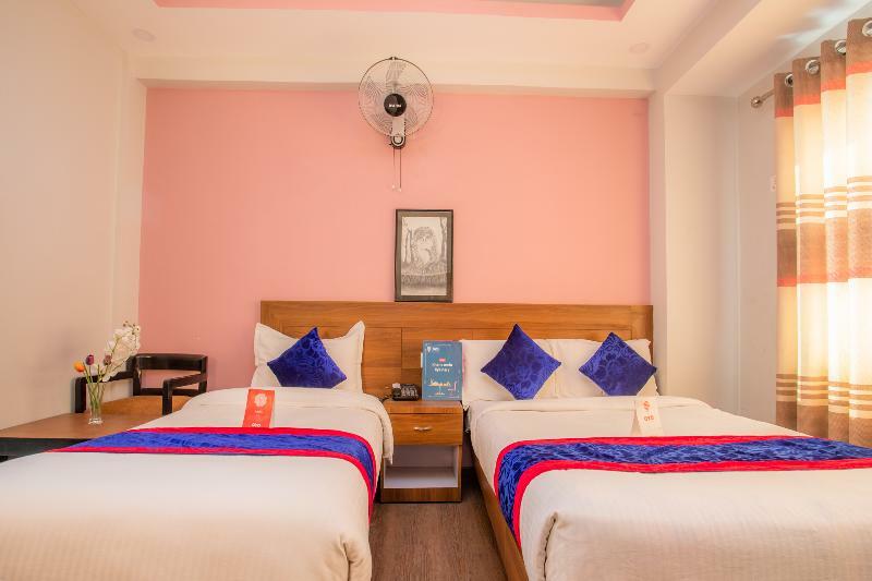 Oyo 136 Hotel Om Plaza Kathmandu Buitenkant foto