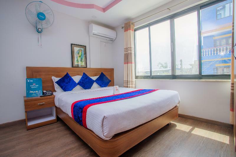 Oyo 136 Hotel Om Plaza Kathmandu Buitenkant foto